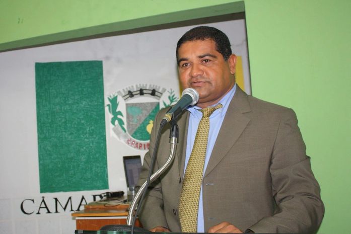 Moisés Machado volta a cobrar presença de Teófilo no Legislativo