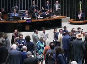 Câmara aprova redução de penas para Bolsonaro e aliados; veja como votaram os deputados de AL