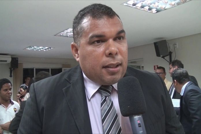 Thales Diniz, candidato a vice de Pedro Victor, é multado em R$53 mil por crime eleitoral