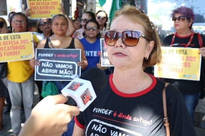 Maria Consuelo - presidente do Sinteal