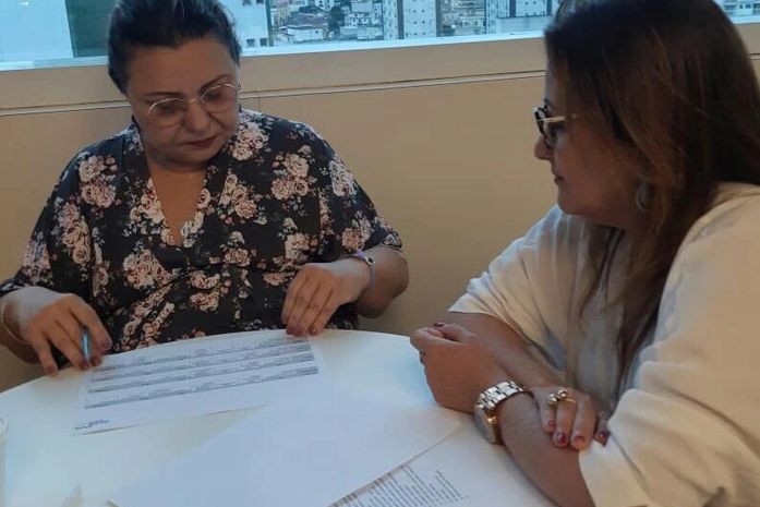 Tereza Nelma já despacha com assessoria, mas ainda pode ter outra cirurgia