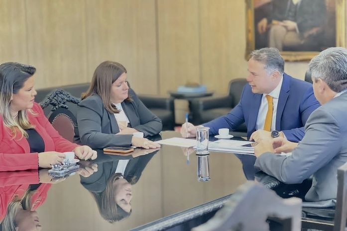 Prefeita Ziane Costa vai a Brasília em busca de novos investimentos para Delmiro Gouveia.