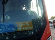 Homem é flagrado jogando pedras em ônibus e é encaminhado ao Portugal Ramalho por agentes