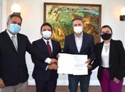 Parlamento agiliza aprovação e presidente Marcelo Victor entrega ao governador projeto sobre compra de vacinas