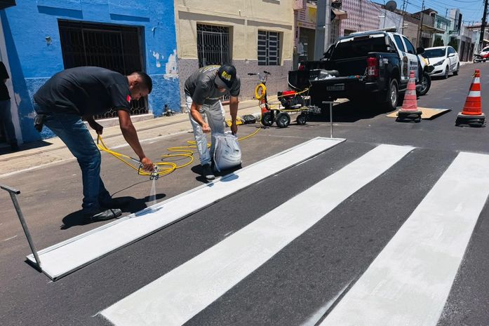 SMTT de Delmiro Gouveia investe em nova máquina para modernizar a sinalização viária