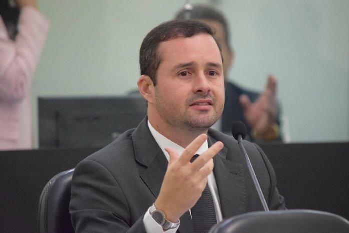 Deputado Bruno Toledo
