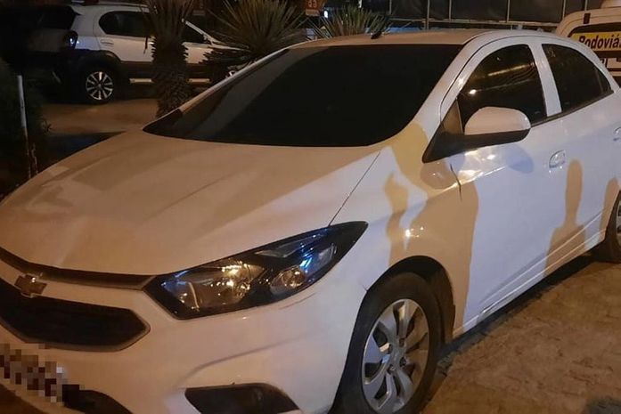 Suspeitos de vender veículos clonados são autuados em Maceió