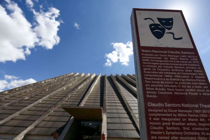 Câmara aprova ajuda de R$ 3 bilhões ao setor cultural