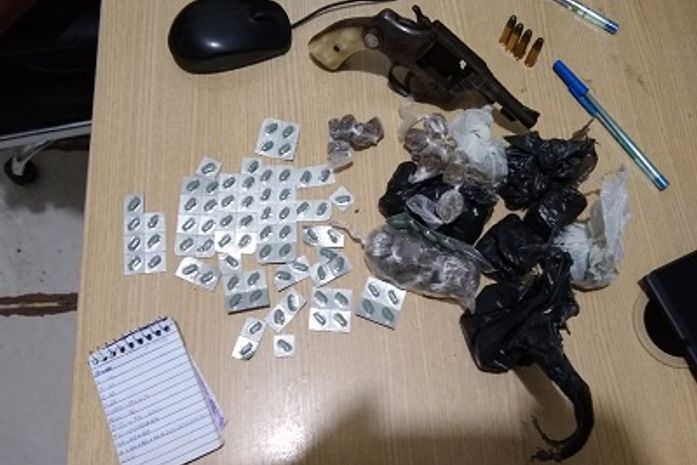 Após denúncias anônimas, militares flagram suspeitos de tráfico em Maceió