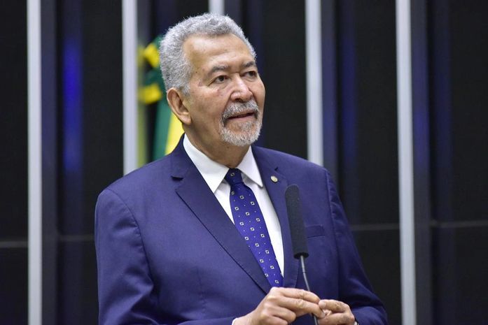 Paulão diz que pano de fundo da Câmara contra o governo são emendas e não ajuste fiscal
