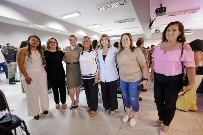 Prefeita Tia Júlia prestigia lançamento do aplicativo “Botão do Pânico”, realizado pela Polícia Militar