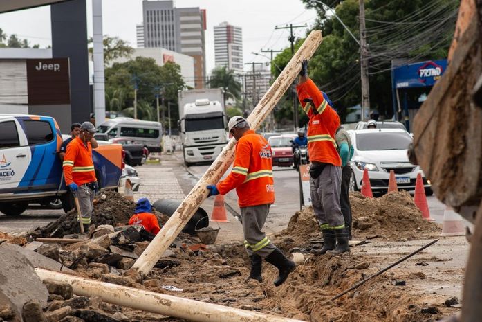 Trecho do sistema de drenagem na Mangabeiras é reconstruído pela Infraestrutura