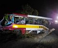 Ônibus do acidente que matou 20 pessoas na Serra da Barriga é retirado após oito meses
