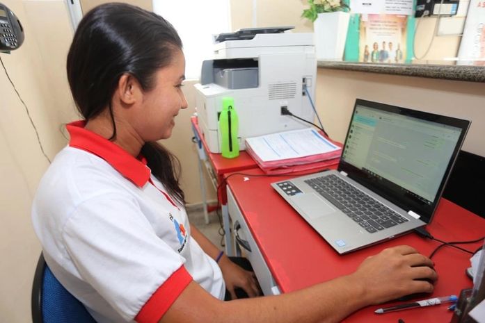 Fim das filas: Moradores da Barra Nova passam a agendar consultas no PSF por aplicativo de mensagens