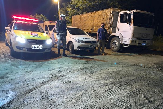 Polícia apreende mais de 3 mil frangos sem documentação sanitária em AL