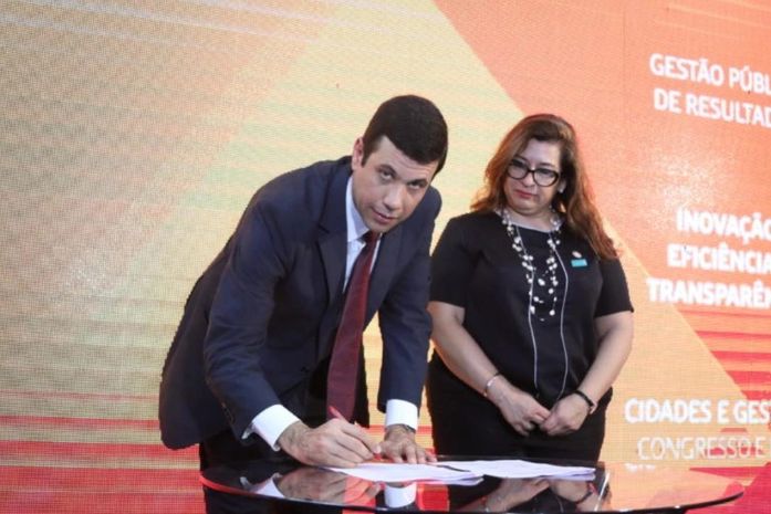 AMA e Unicef assinam protocolo de proteção a crianças e adolescentes.