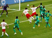 Krychowiak marca o único gol da Polônia na derrota para o Senegal