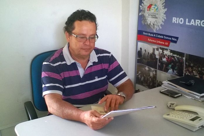 Secretaria de Meio Ambiente de Rio Largo faz o tratamento de árvores nas praças