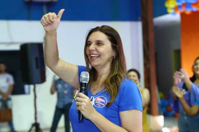 Jó Pereira está descansando dos tempos exaustos da campanha. E já, já ela está de volta