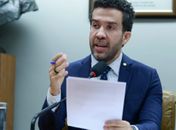 Rachadinha do Janones: Fux pede comprovação de pagamento de acordo