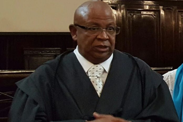 (...) A vida de pret@ não tem relevância nenhuma, não causa comoção social, não move instituição jurídica, mas, a galinha da religião de pret@. “Ah, essa vida precisa ser protegida!"