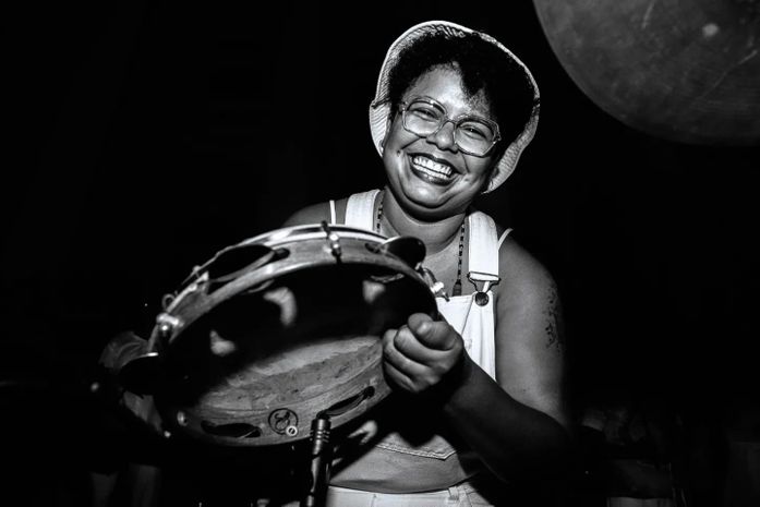 Manu Preta fará oficina de percussão exclusiva para mulheres na Garça Torta