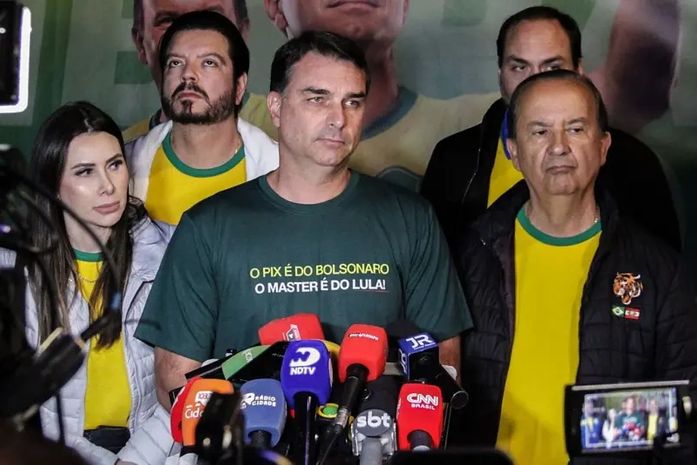 Flávio Bolsonaro não tem salvação