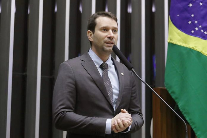 Deputado federal Daniel Barbosa destaca importância de combater a cultura de violência nas escolas