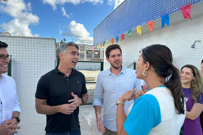 Rafael Brito conhece programa de prevenção a violência do Recife com quase 10 anos de serviços prestados