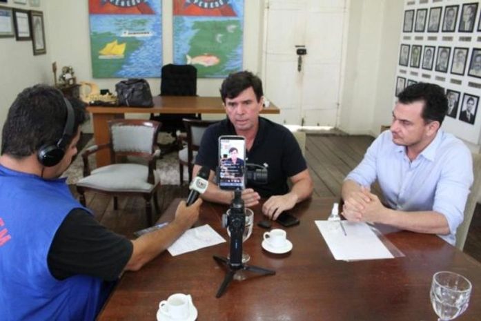 Penedo fecha acesso nas três principais entradas e decreta férias coletivas