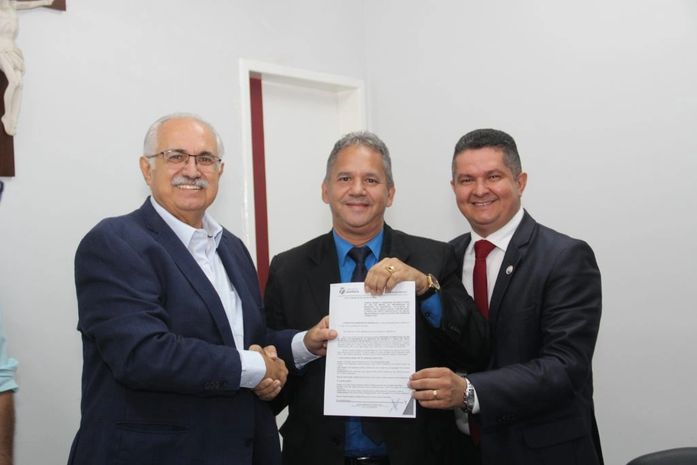 Prefeitura de Arapiraca doa terreno para construção de Igreja no bairros Itapoã