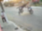 Veja momento da colisão frontal entre duas motos que deixou três feridos em Craíbas
