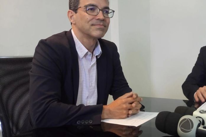 Reitor da Uncisal, Henrique Costa