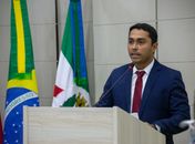 Vereador David Empregos propõe projeto de lei para ampliar licença-maternidade para 180 dias em Maceió