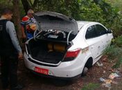Táxi levado em assalto é recuperado pela Oplit