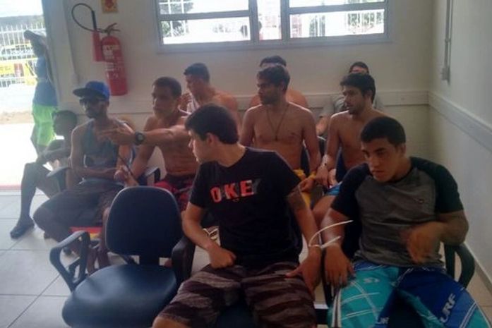 Jovens foram encaminhados à delegacia