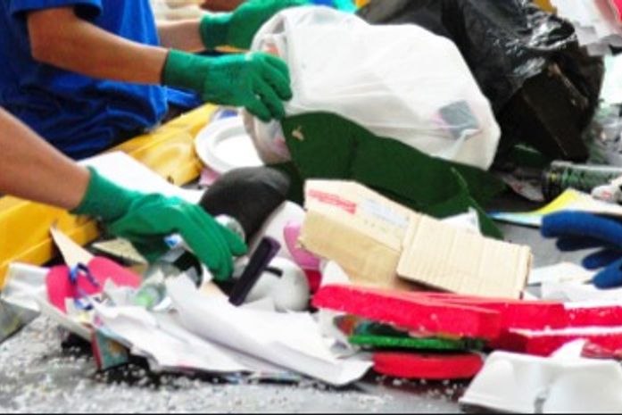 Deputada intermedeia continuidade de projeto que beneficiará mais de 1.100 catadores de recicláveis em AL