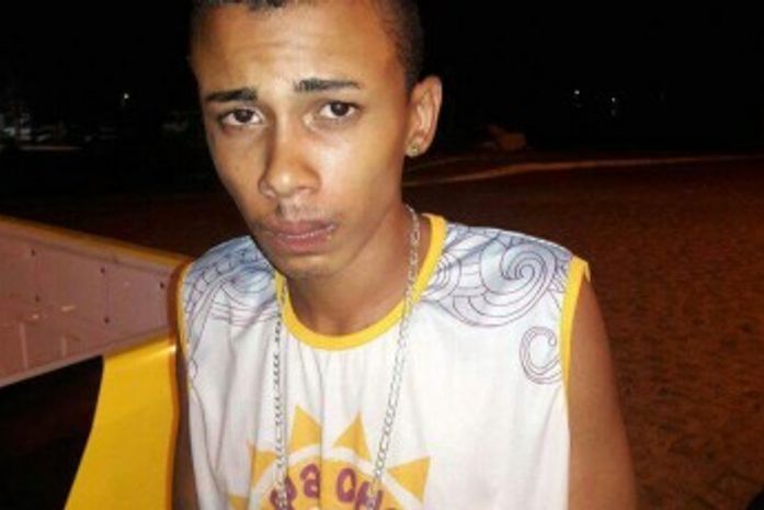 Menor suspeito de crimes morre durante troca de tiros