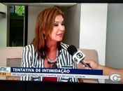 E defronte a tv, essa ativista, foi toda aplausos para a promotora, Karla Padilha.Bravo!