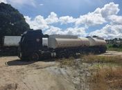 Fiscalização apreende 100 mil litros de etanol em depósito clandestino