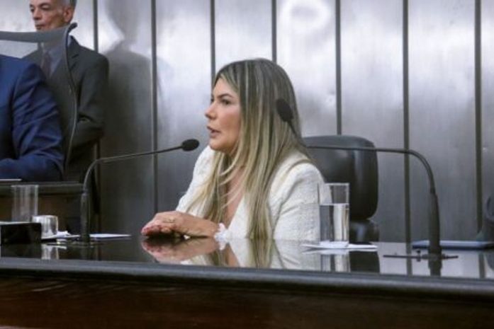 Jeane Moura