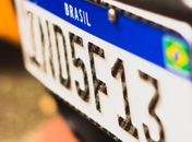 Perdeu a placa do seu veículo? Detran Alagoas explica como proceder durante o período chuvoso