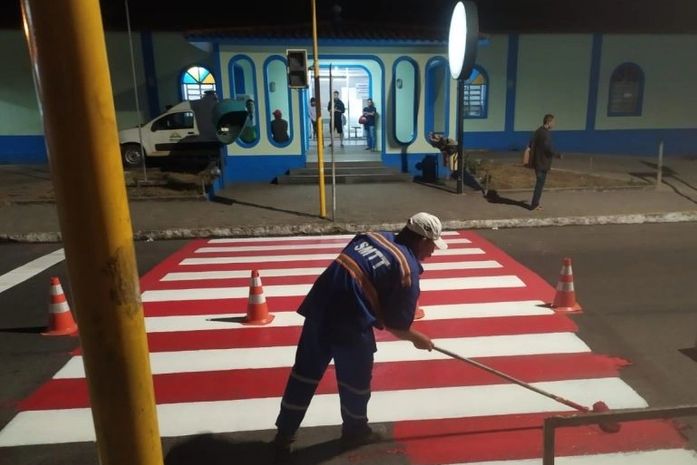 SMTT revitaliza vagas especiais e sinalização horizontal no centro de Arapiraca