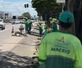 Limpeza Urbana inicia mutirão de limpeza na Avenida Lourival Melo Mota