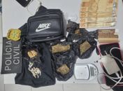 Suspeitos de tráfico são flagrados com drogas e balança de precisão no interior de AL
