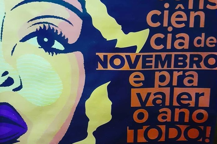 
A exibição, em novembro, de um slogan do Instituto de Áfricas, em painéis de LED, na grande Maceió, reafirmou a luta antirracista
