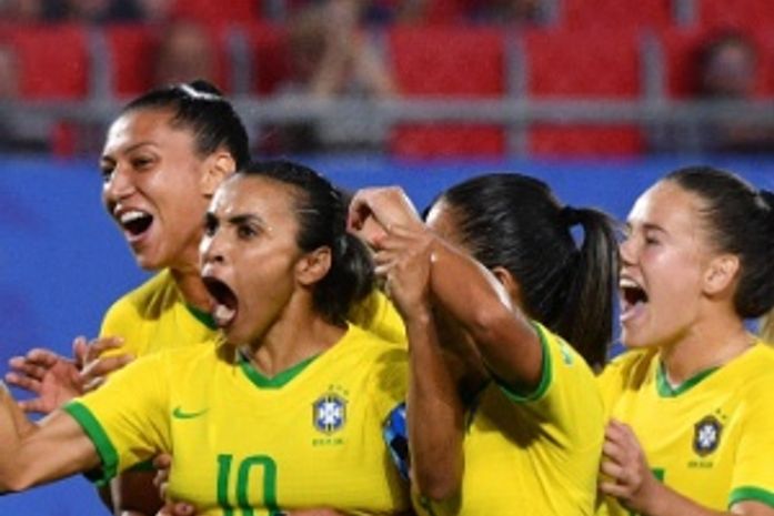 Com o gol, alagoana chegou a 17 gols em Copas do Mundo e se tornou a maior artilheira da história do torneio.