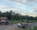 Duas pessoas morrem e duas ficam feridas após veículo de passeio bater em poste e capotar, no Trevo do Polo