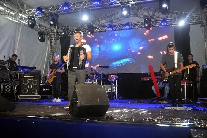 Várias bandas vão se apresentar ao longo de mais seis noites de festa junina