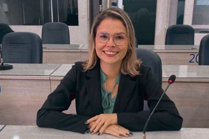 Câmara aprova indicação da vereadora Gaby Ronalsa que propõe uso de fogos de artifício silenciosos no Réveillon